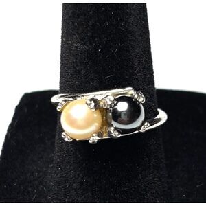 Sterling Silver Toi Et Moi Pearl Ring Black White Ring Size 7 2 Stone Ring Gift